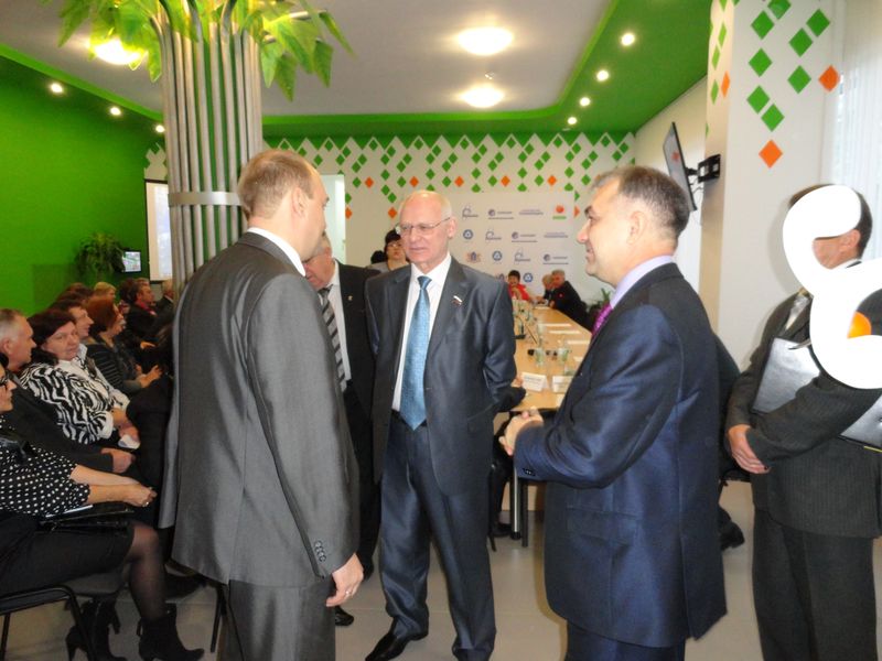 Фото к В информационном центре прошла встреча Губернатора Ульяновской области с руководителями профессиональных училищ, студентами и отдельными руководителями по планированию работы в области развития профессионально-технического образования на ближайшие годы