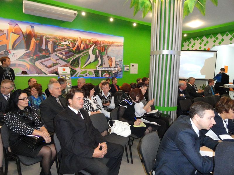 Фото к В информационном центре прошла встреча Губернатора Ульяновской области с руководителями профессиональных училищ, студентами и отдельными руководителями по планированию работы в области развития профессионально-технического образования на ближайшие годы