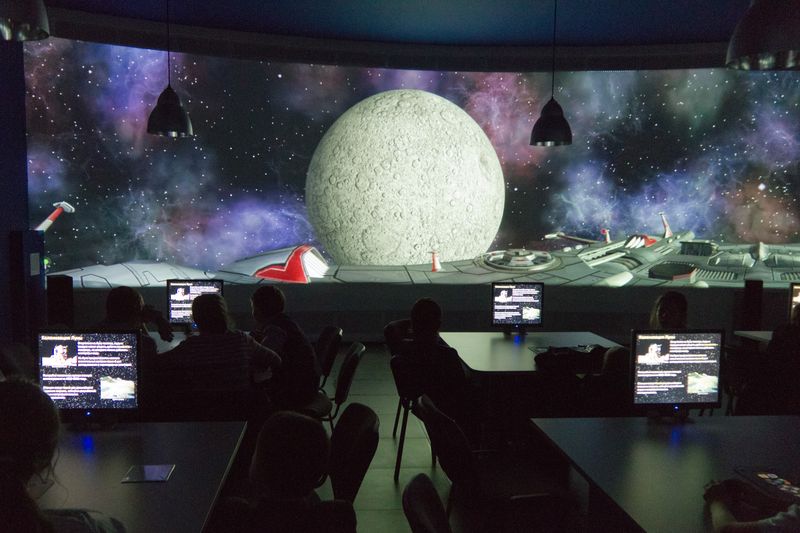 Фото к Уроки мобильной грамотности в информационном центре