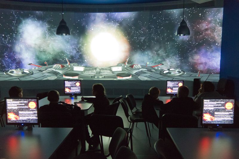 Фото к Уроки мобильной грамотности в информационном центре