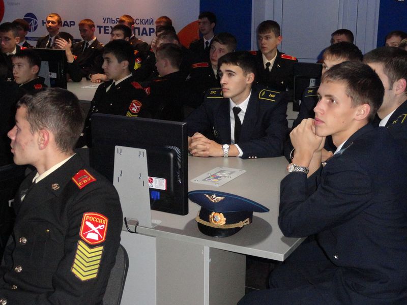 Фото к День военной авиации в информационном центре