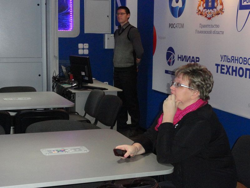 Фото к Специальный представитель по международному культурному сотрудничеству в гостях  у информационного центра