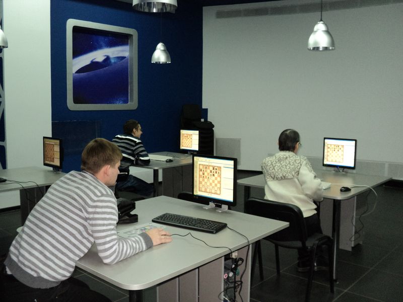 Фото к Шах и мат: Атомщики впереди!