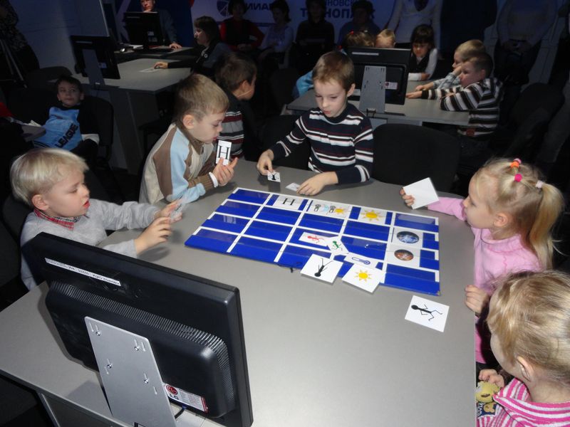 Фото к Инфоцентр синтезирует педагогическое и родительское видение образования дошкольников.