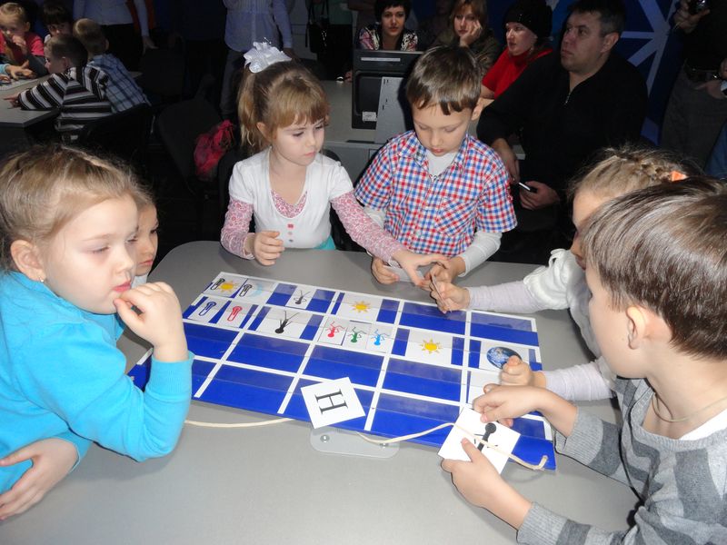 Фото к Инфоцентр синтезирует педагогическое и родительское видение образования дошкольников.