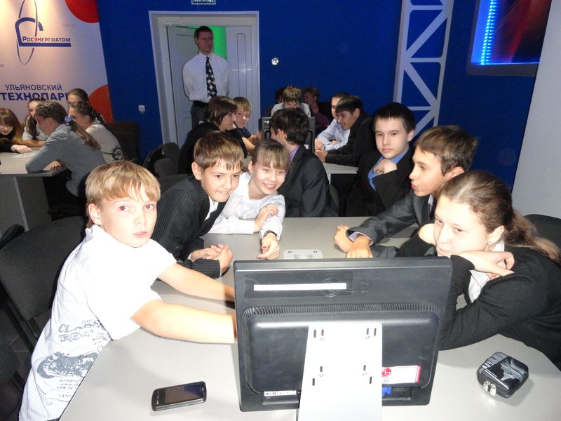 Фото к Ульяновский инфоцентр отметил День работника атомной отрасли