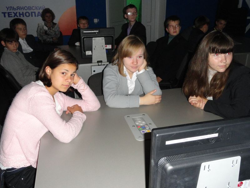 Фото к Ульяновский инфоцентр отметил День работника атомной отрасли