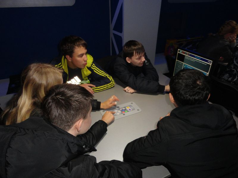 Фото к Ульяновский инфоцентр отметил День работника атомной отрасли