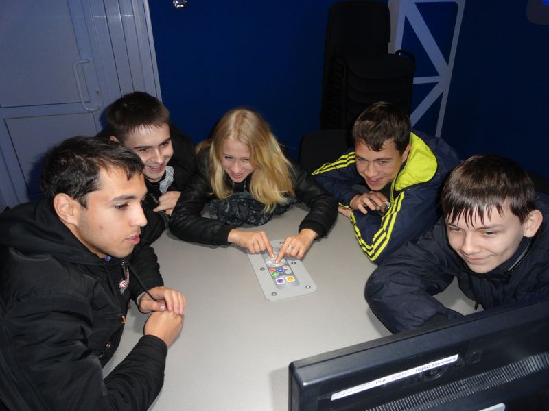 Фото к Ульяновский инфоцентр отметил День работника атомной отрасли