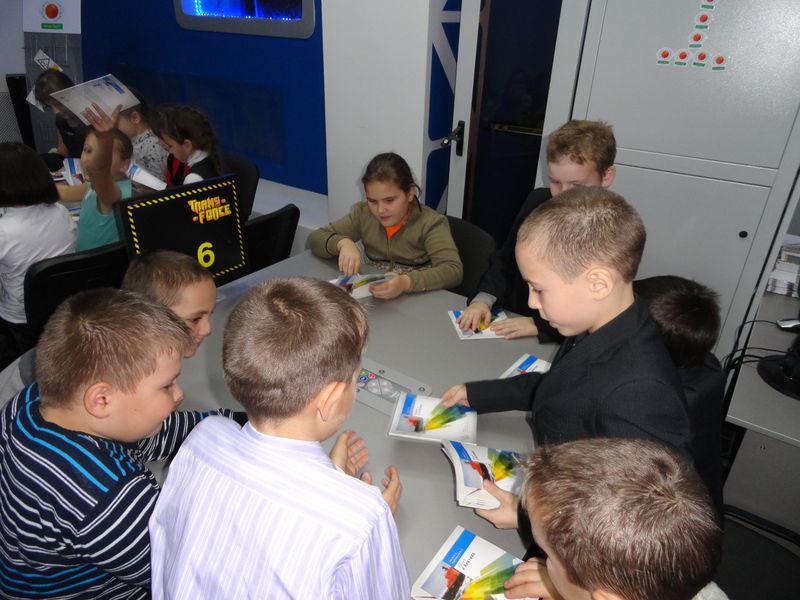 Фото к День учителя в информационном центре по атомной энергии