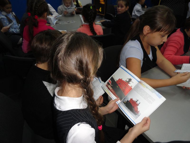 Фото к День учителя в информационном центре по атомной энергии