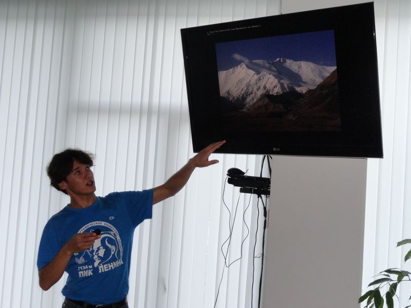 Фото к Покоряя высоту, воспитываешь дух!