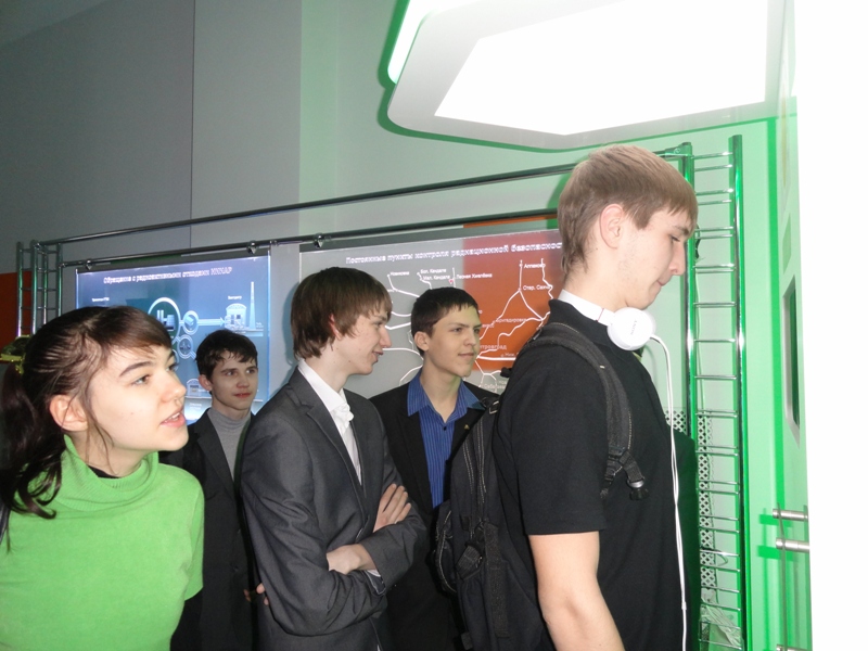 Фото к Детская ядерная академия в информационном центре