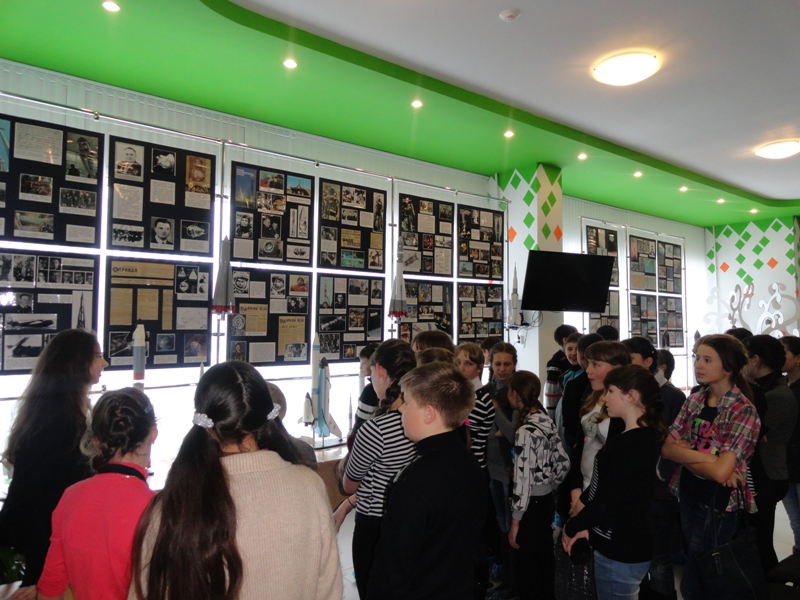 Фото к Старт XXII городского детско-юношеского аэрокосмического фестиваля. Поехали!