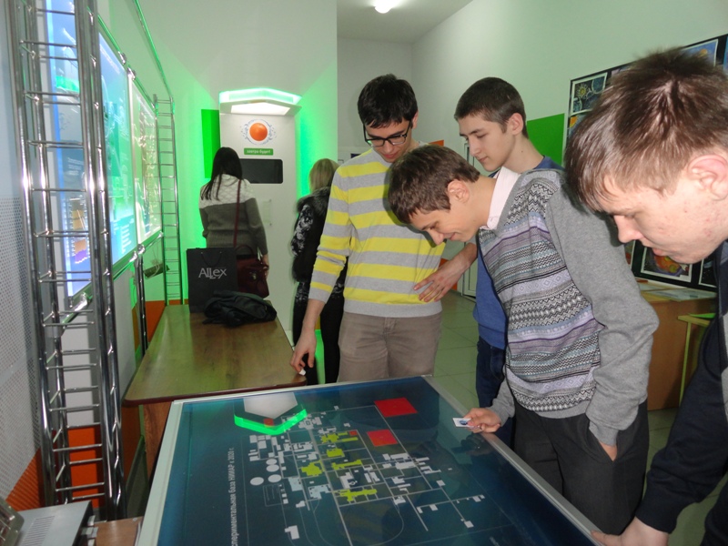 Фото к Итоги XXII городского аэрокосмического фестиваля подвели в день космонавтики