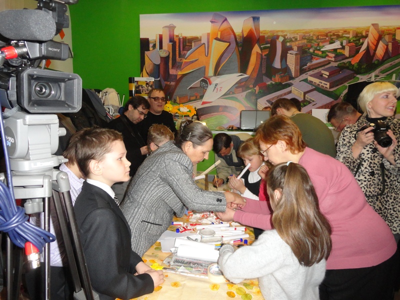 Фото к Итоги XXII городского аэрокосмического фестиваля подвели в день космонавтики