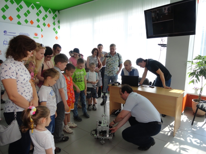 Фото к День защиты детей в информационном центре