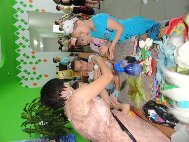 Фото к День защиты детей в информационном центре