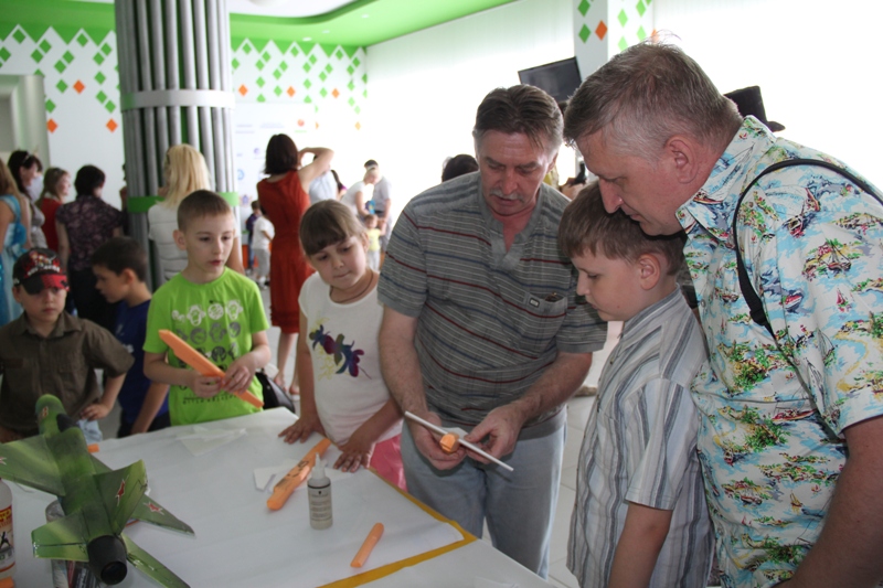 Фото к День защиты детей в информационном центре