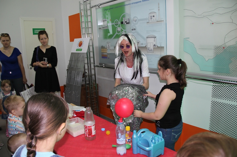 Фото к День защиты детей в информационном центре