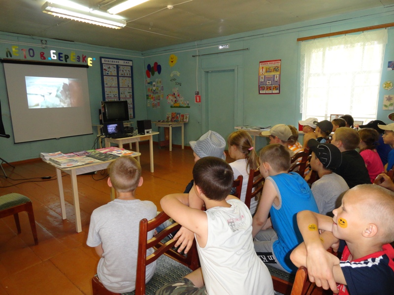 Фото к Более 2000 школьников стали участниками проекта «Атомный лагерь»