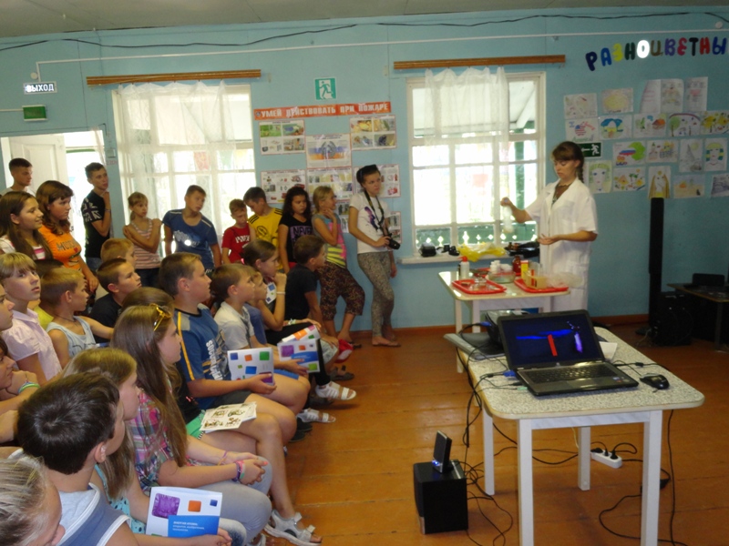 Фото к Проект «Лабораторка» «взорвала» атомную профильную смену!