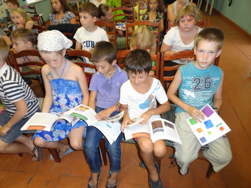 Фото к Проект «Лабораторка» «взорвала» атомную профильную смену!