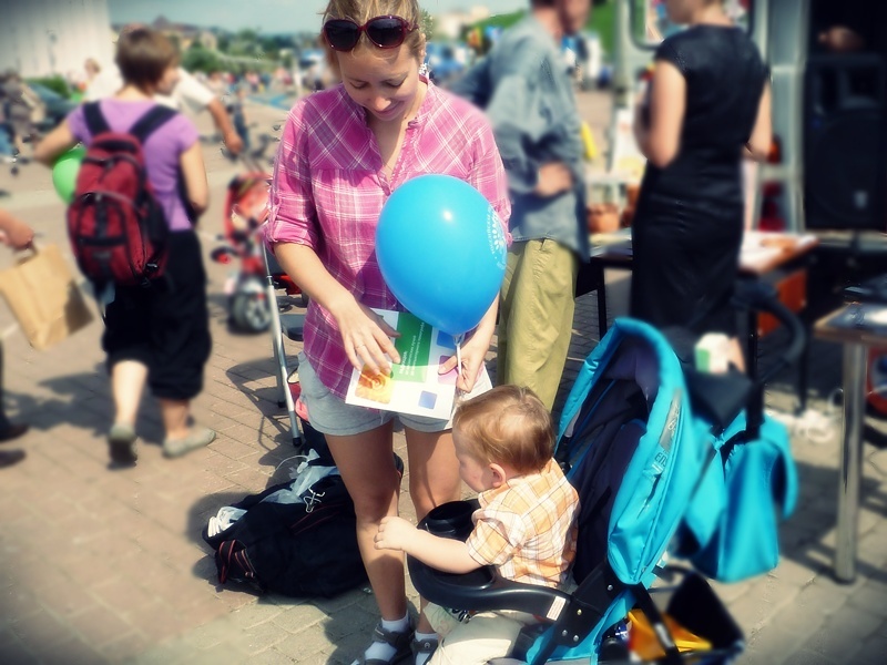 Фото к ИЦАО на фестивале мобильных библиотек совместно с КИБО