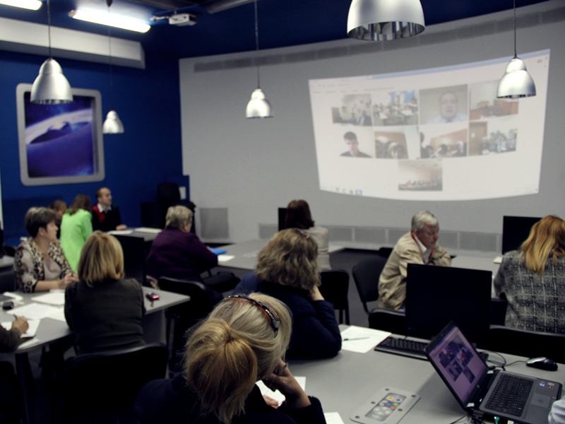 Фото к Около 20 педагогов приняли участие в онлайн вебинаре на базе ИЦАО