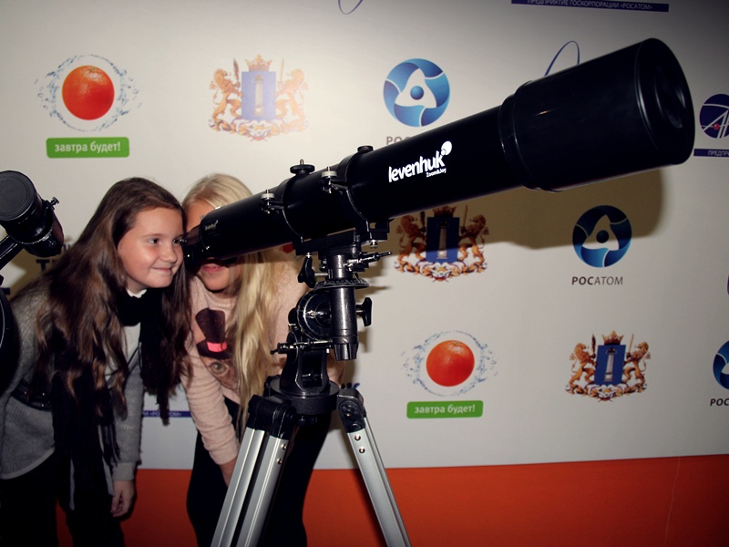 Фото к Около 500 человек познакомились с миром космоса на Дне открытой астрономии!