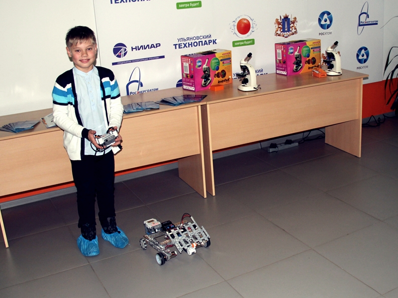 Фото к Каникулы с роботами и телескопами