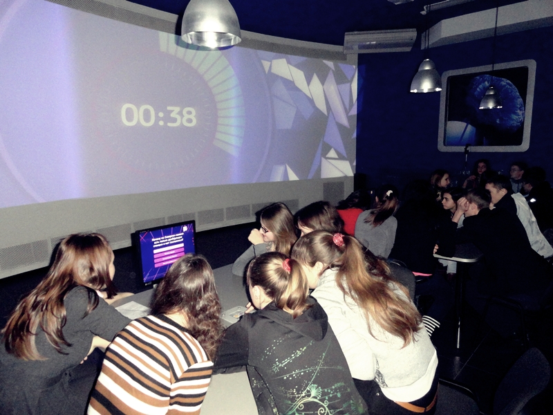 Фото к 400 человек познакомились с атомом на днях науки в информационном центре