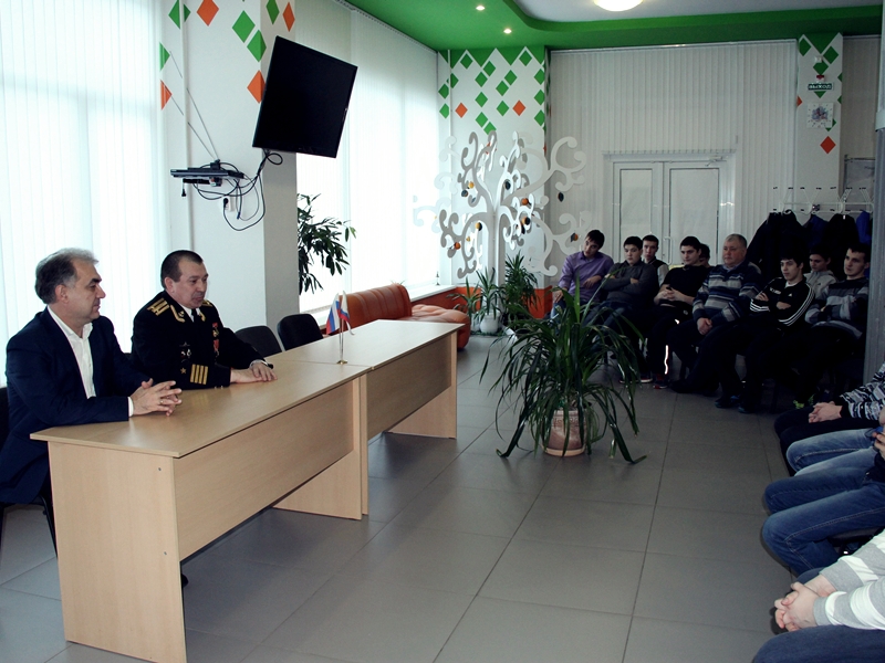 Фото к Круглый стол в преддверии Дня защитника Отечества прошел в информационном центре атомной энергии