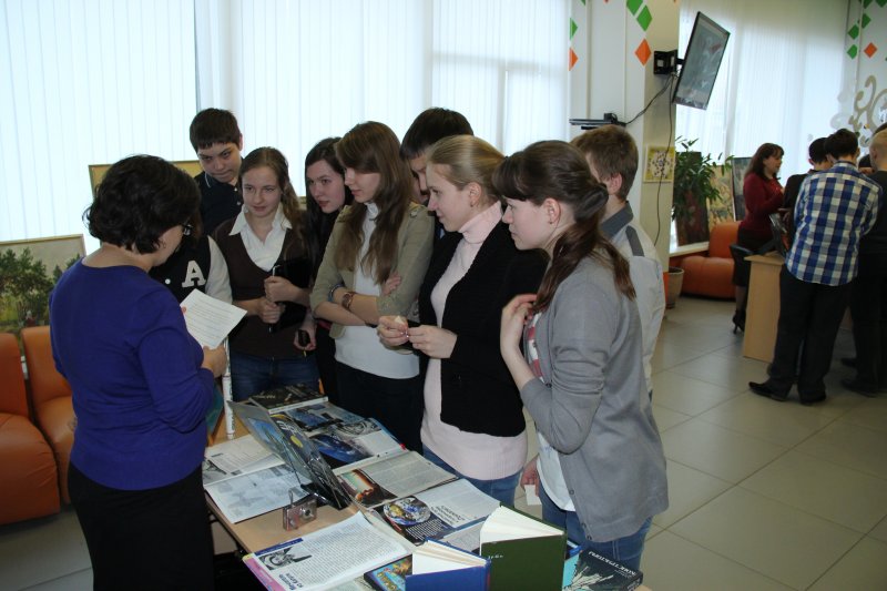 Фото к «Авиационно-космическая библиотека. Космос как формула профессии»