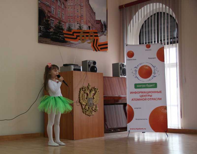 Фото к Я знаю от папы, я знаю от деда, девятого мая пришла к нам Победа!