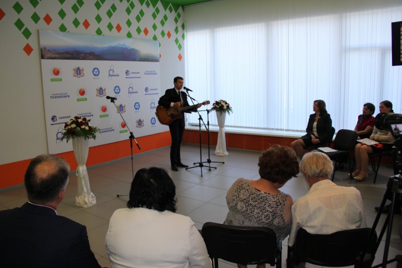 Фото к Первый выпуск Детской ядерной медицинской академии города Ульяновска в ИЦАО