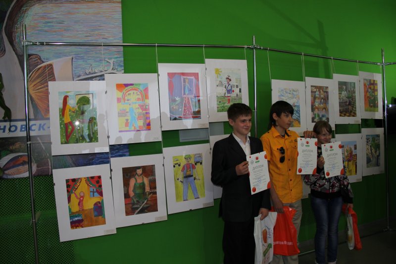 Фото к Выставка детского рисунка открылась 29 мая в Информационном центре атомной энергии г. Ульяновска