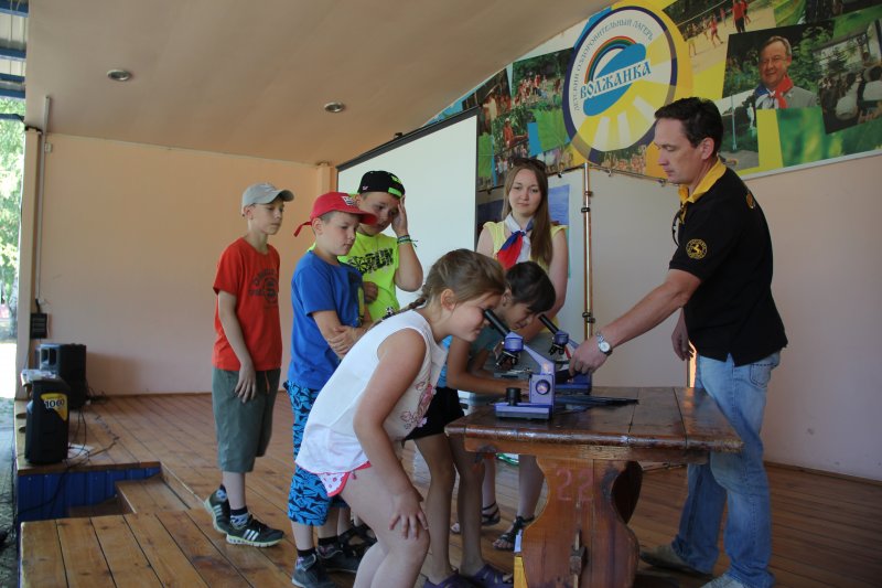 Фото к Ульяновский информационный центр атомной энергии совместно со своим партнером федеральной сети магазинов оптики «Четыре глаза» провел очередное мероприятие профильной атомной смены