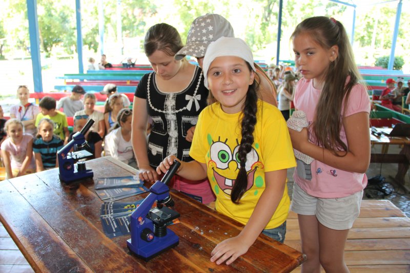 Фото к Ульяновский информационный центр атомной энергии совместно со своим партнером федеральной сети магазинов оптики «Четыре глаза» провел очередное мероприятие профильной атомной смены