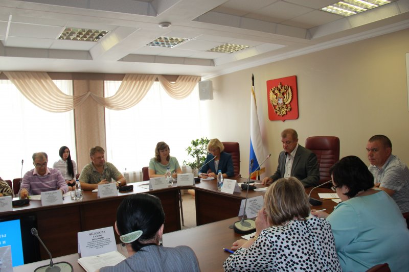 Фото к Подписано соглашение о сотрудничестве с уполномоченным по правам ребенка в Ульяновской области