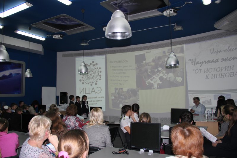 Фото к Школьники  города Ульяновска нашли точку соприкосновения художественных произведений искусств и научных инноваций 