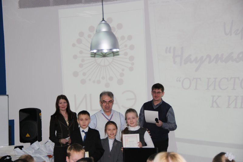 Фото к Школьники  города Ульяновска нашли точку соприкосновения художественных произведений искусств и научных инноваций 