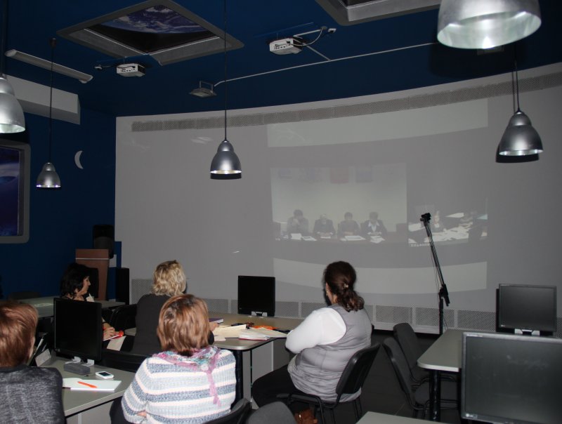 Фото к Более 780 родителей старшеклассников из 100 школ региона приняли участие в web-конференции по атомной энергии.