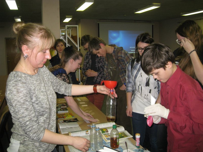 Фото к Интеллектуальные квесты и альтернативные источники энергии. ИЦАЭ города Ульяновска принял участие в  «Библиосумерках». 