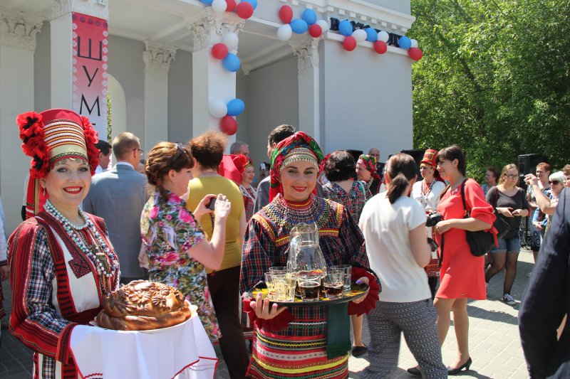 Фото к Онлайн трансляцию с мордовской автономией королевства Норвегии организовали ИЦАЭ Ульяновска на II областном мордовском национальном празднике «Шумбрат».