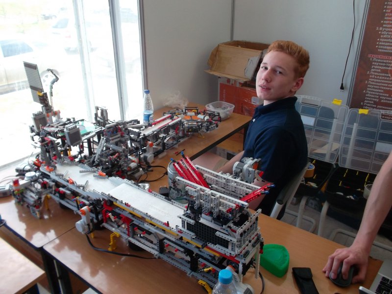 Фото к Во Всероссийских соревнования WRO примут участие ульяновские школьники 