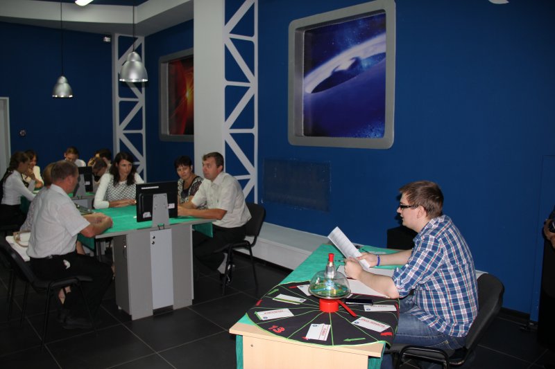 Фото к Чествование призёров всероссийской и межрегиональных олимпиад в информационном центре