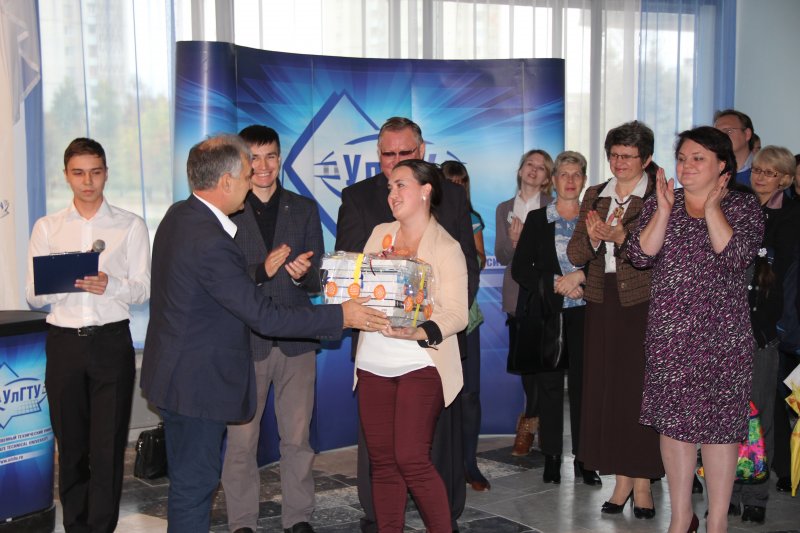 Фото к Открытие Детско — юношеской инженерной  академии (ДЮИА) в УлГТУ