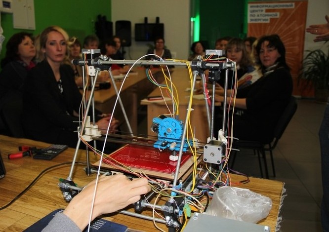 Фото к Научные Ёлки: новогодние  баттлы стартовали в ИЦАЭ