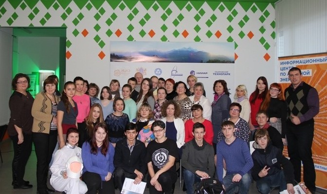 Фото к Научные Ёлки: новогодние  баттлы стартовали в ИЦАЭ